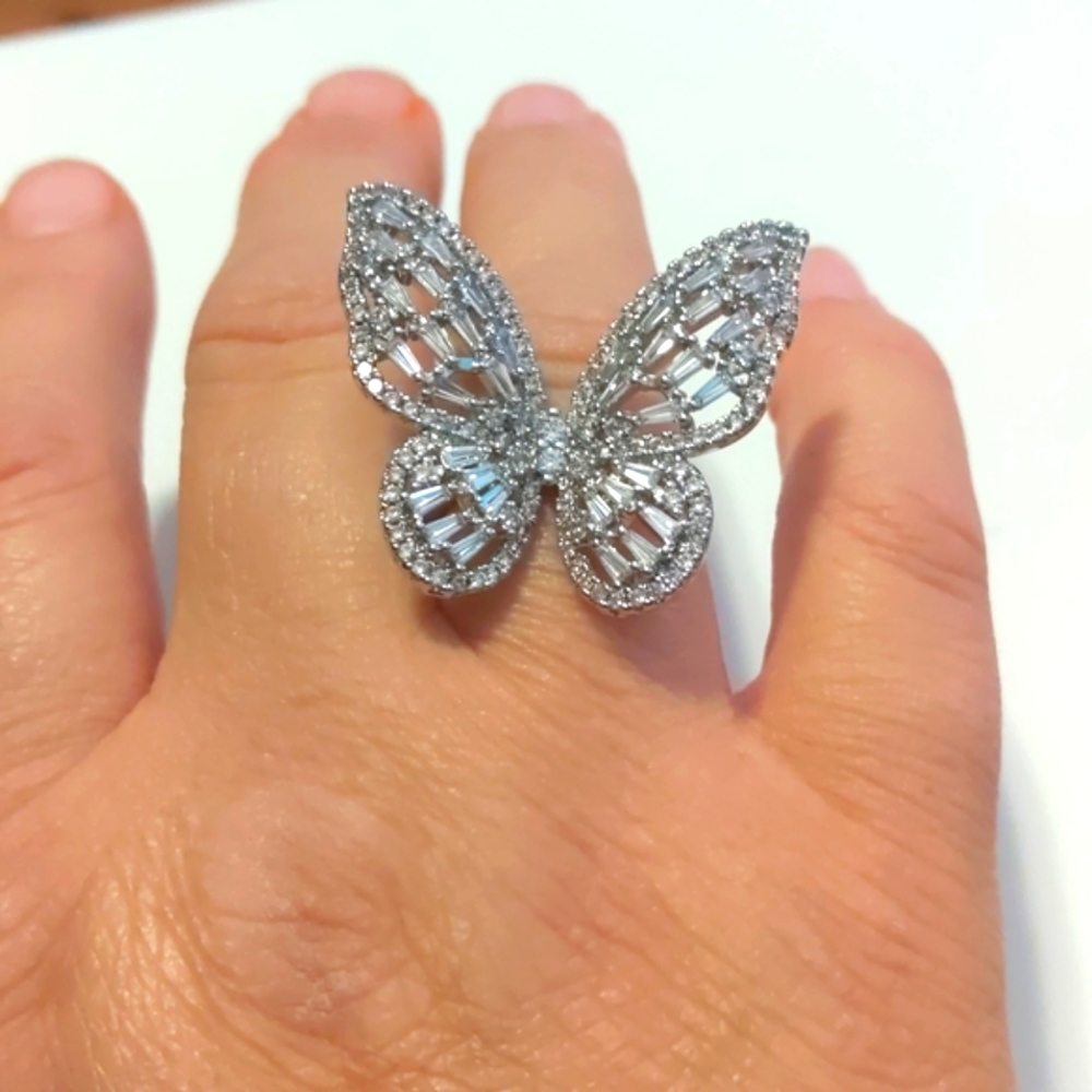 🆕 Butterfly Elegant Crystal Rhinestone Silver Ring - Adjustable